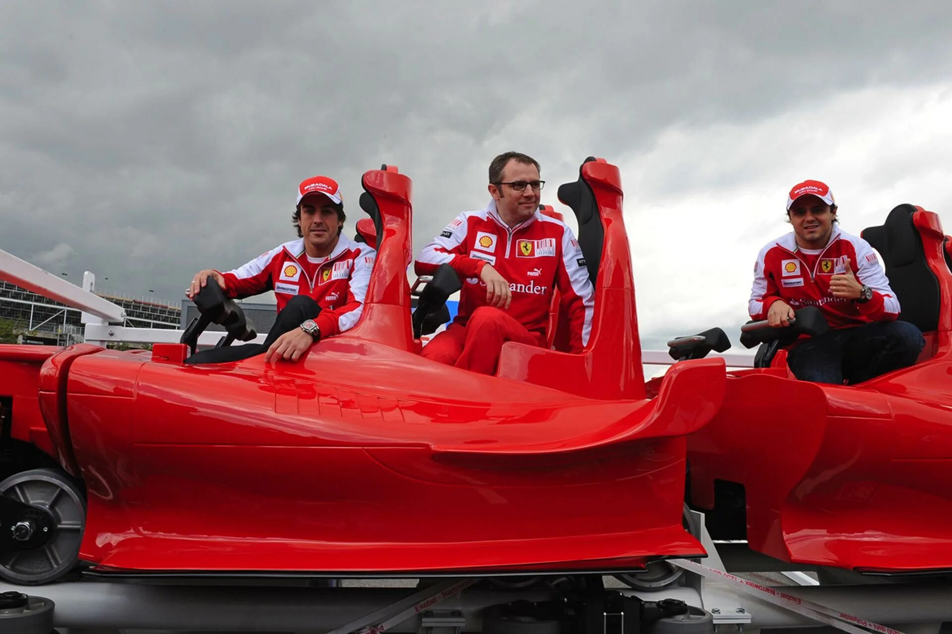 Скорость развлечения. Феррари парк Абу Даби горки. Formula Rossa Ferrari World Абу-Даби. Fiorano gt Challenge Феррари парк. Феррари парк роллеркостер Абу Даби.