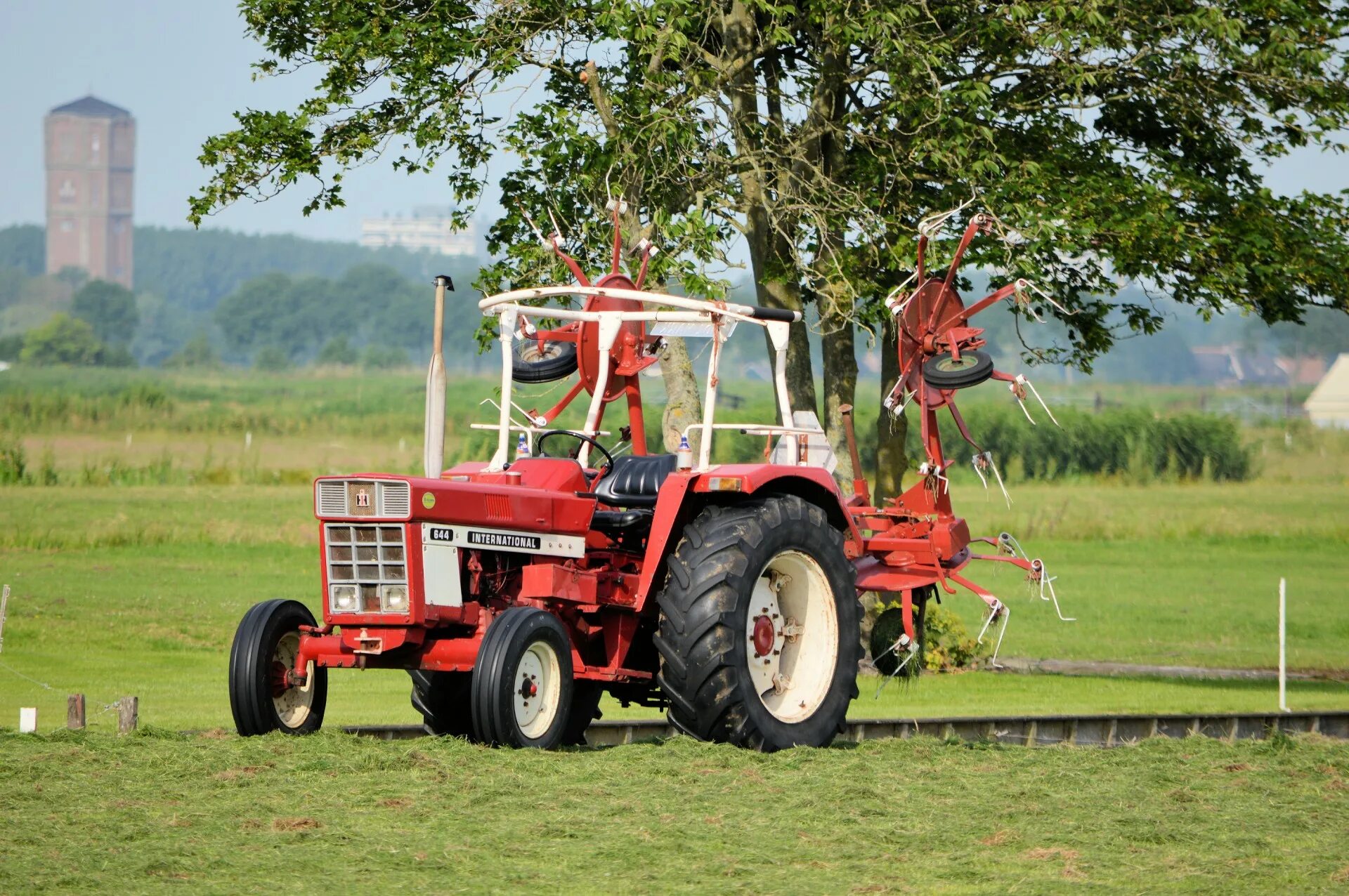 Трактор фармер. Трактор Farmer 10286. Трактор Farmer 514. Трактор Farmer 120 л. Тракторный маи