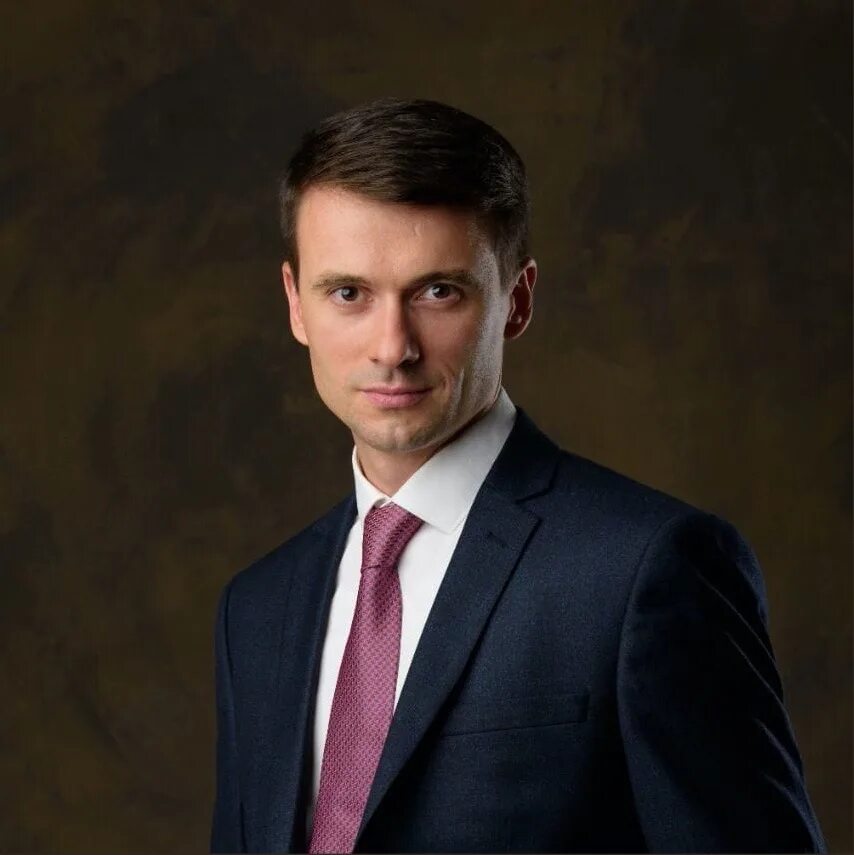 Проректор по стратегическому. Надарейшвили георгий гивиевич. Антон гусев олегович. Мельников сергей мгу им огарева. Сергей мельников мгу им.