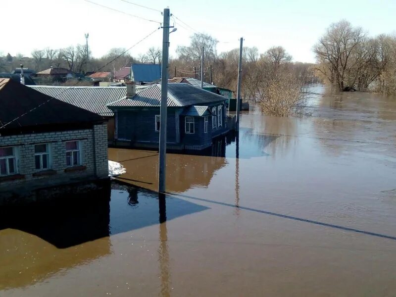 Наводнение в Аткарске Саратовской области. Аткарск набережная. Половодье Аткарск. Разлив реки Аткарск.