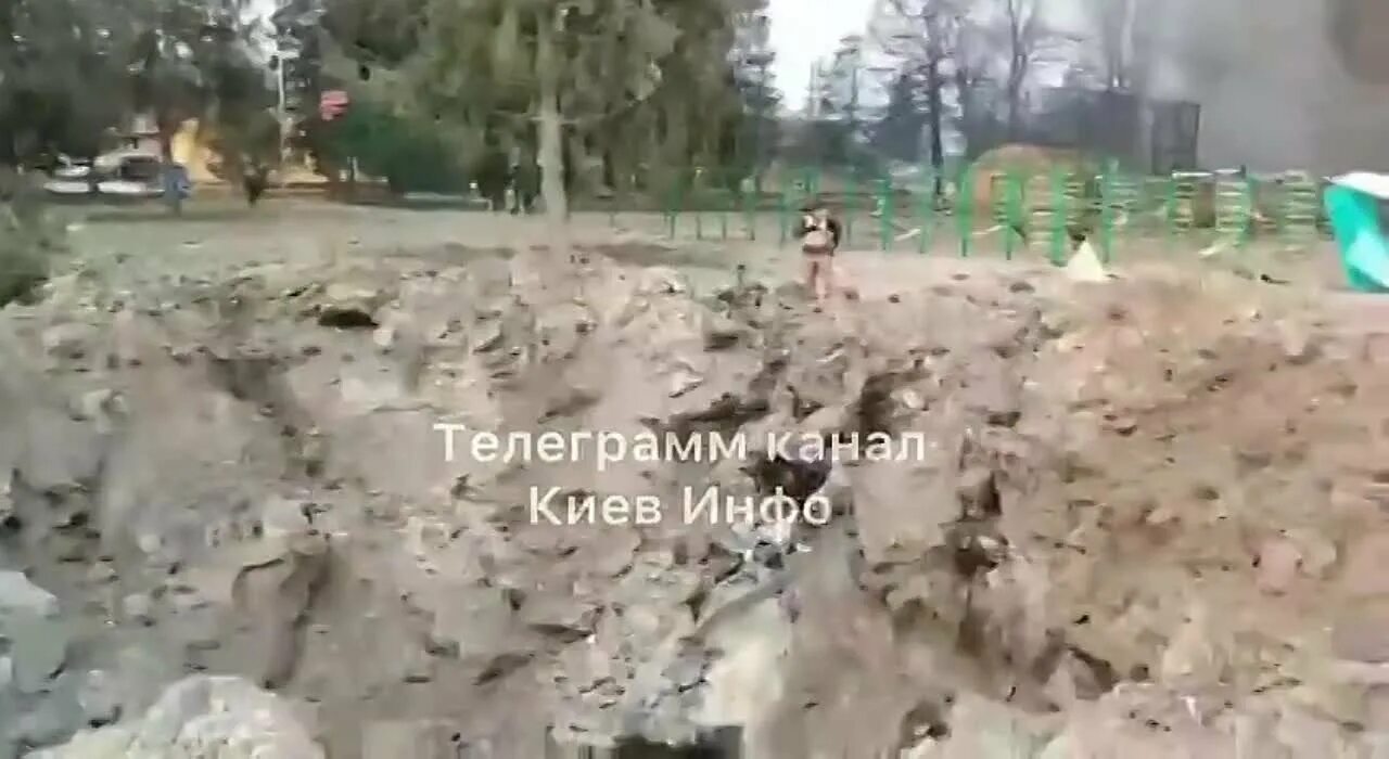 23. Яворовский полигон воронка. Кадры удара по яворовскому полигону. Яворовский полигон старичи. Американские наемники бегут с украины.