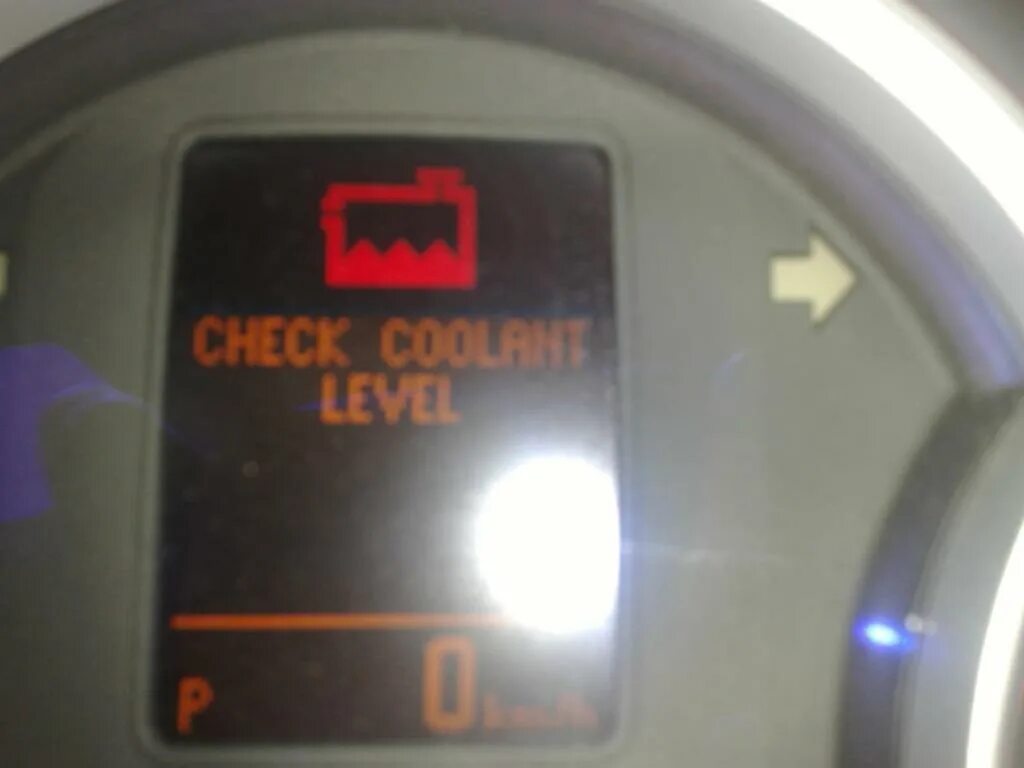 Check coolant перевод. Coolant check level w220. coolant check level w203. coolant check level w211. check coolant level порше кайен.