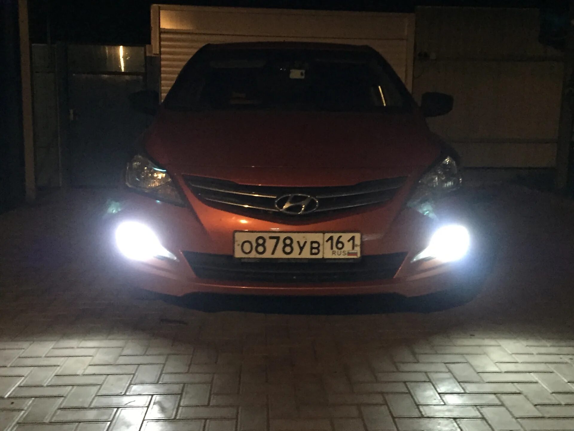 Какие лампы дхо солярис. Лампа ходового огня Hyundai Solaris. Солярис 22 года лампы ходовые огни. Лампы h1 в ДХО Солярис. H11 в ДХО Солярис.