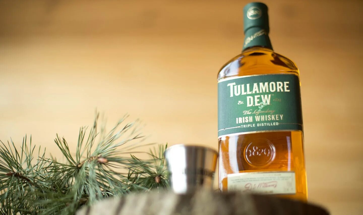 Новая роса 2. Tullamore Dew виски лого. Tullamore Dew Honey. Tullamore Dew 1. Tullamore Dew 15.