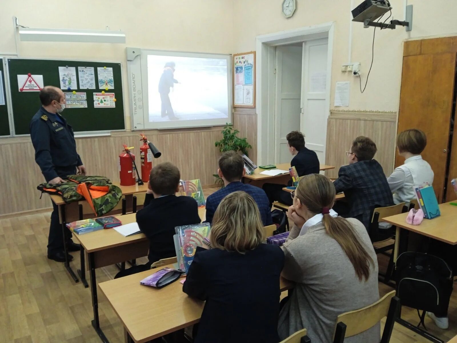 Школа 24 курск. Ученики в школе. Курские школы новости. Гбоу сош 12 им с н перекальского курск. Сош 29 курск.