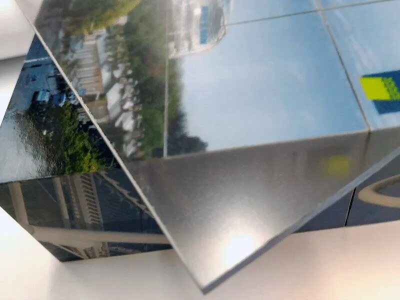 Зеркальный поликарбонат. Поликарбонат пк-лт-12. Полистирол зеркальный zenomirror. Зеркальный акрил plaskolite 2030*3050*2 мм серебро. Зеркальный поликарбонат.