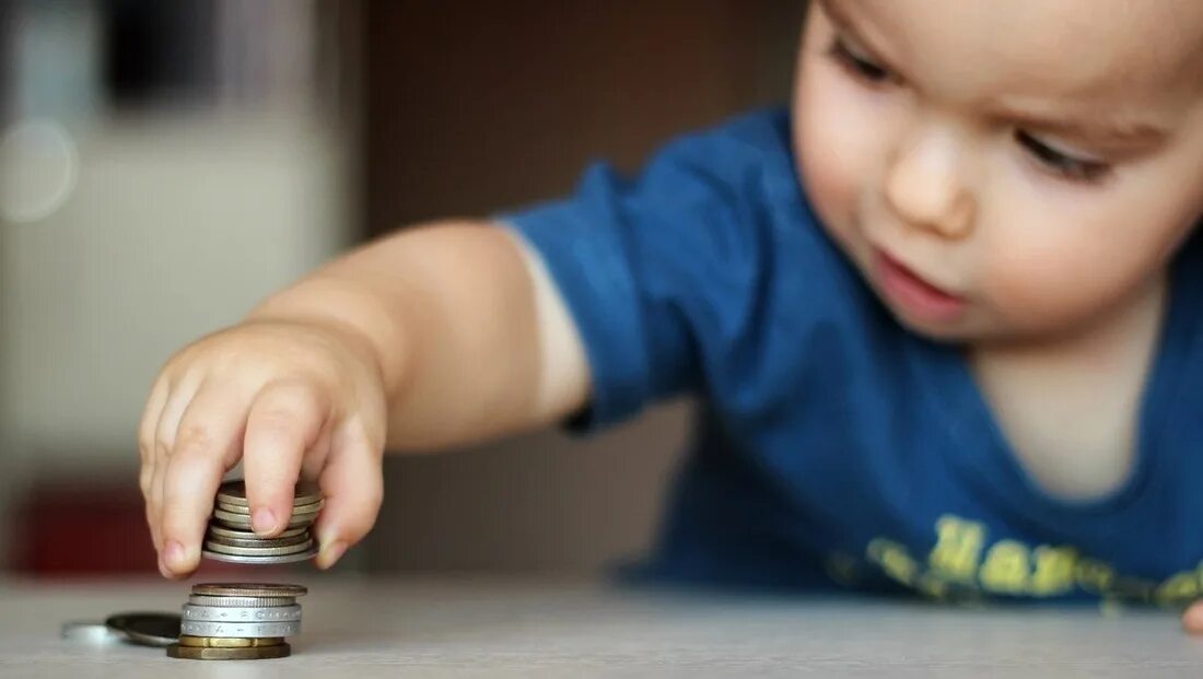 Деньги детям до 7 лет. Деньги детям до 7 лет. Деньги детям до 7 лет. Пособия на детей. Пособие на детей от 3 до 7 лет.