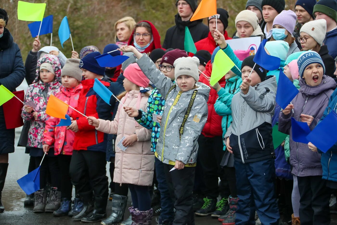 Диск пышминская сош. Куйвашев в верхней Пышме. Поселок Пышма. Свердловская область, г.о. верхняя Пышма, пос. красный. Школа 16 поселок красный верхняя Пышма.