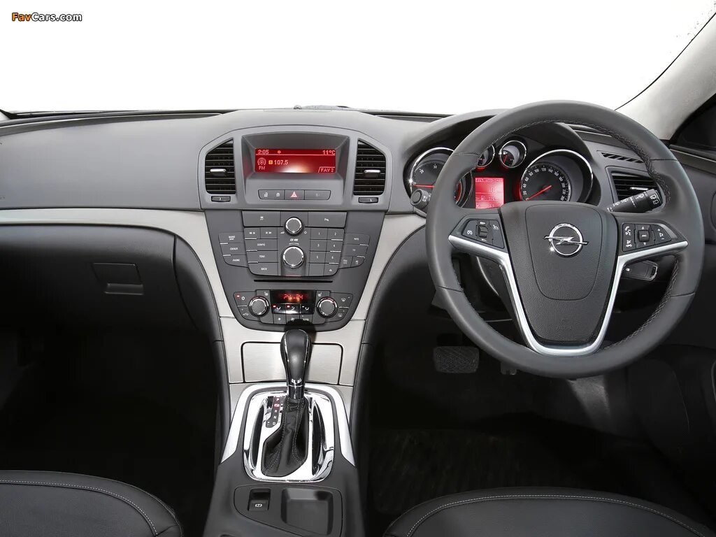 Опель инсигния салон. Инсигния панель 2014. Опель инсигния панель. Панель опель инсигния. Опель инсигния панель.