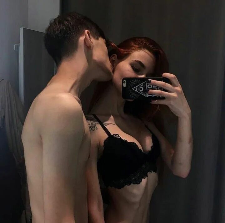 Парень и девушка полуголые фото