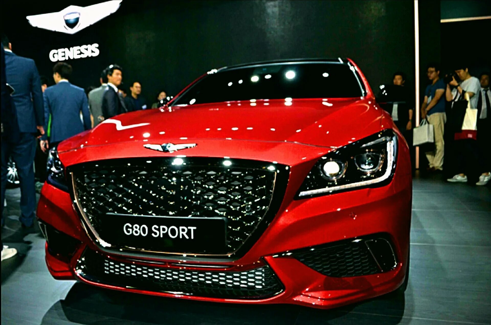 Генезис корея. Genesis g80 Sport. Genesis g80 3.3 Sport. Hyundai Genesis g80. Genesis g80 Sport красный.