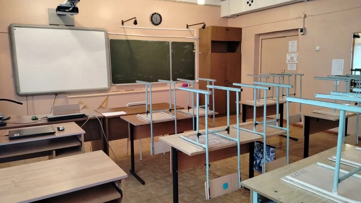 Когда закроют школы на карантин 2025 году. Карантин в школе. карантин в образовательных учреждениях. школу закрыли на карантин. карантин в школе фото.