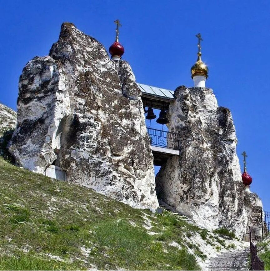 Белогорье пещерный храм. Белогорье павловск. Белогорье воронежская область сайт. Белогорье. Белогорский пещерный монастырь.