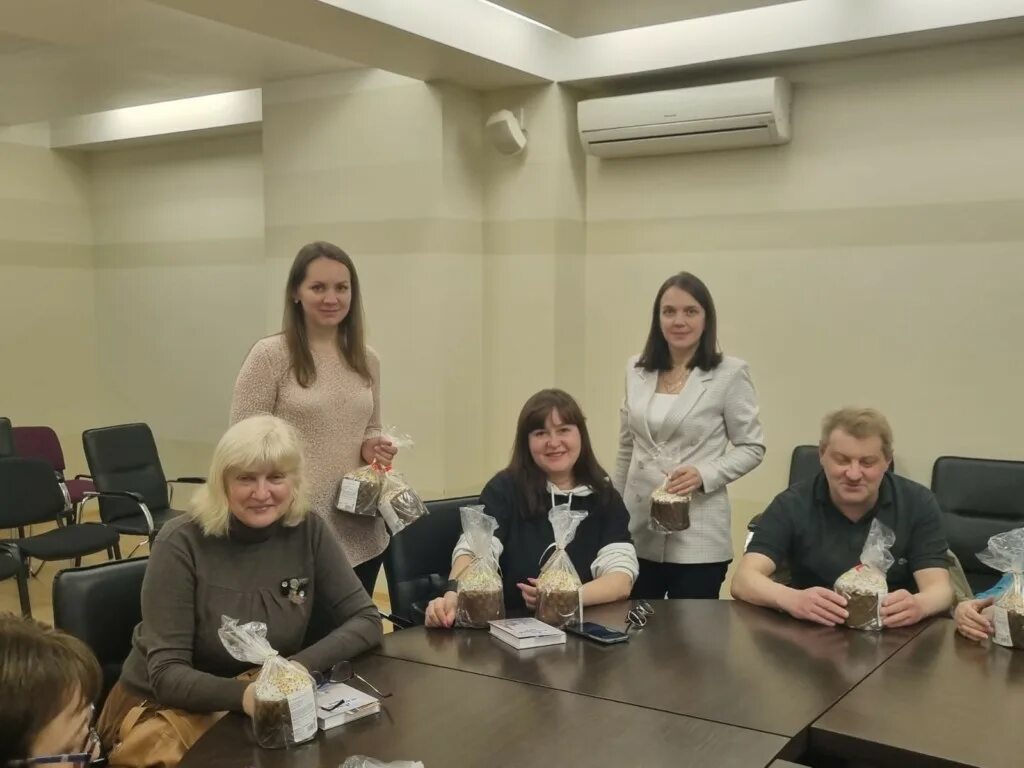 Переулок сельский 8а калуга. Столин роведе номер начальника. Засорина психиатр в гусь хрустальном. Здание земской управы уфа. Управа аэропорт официальный сайт.