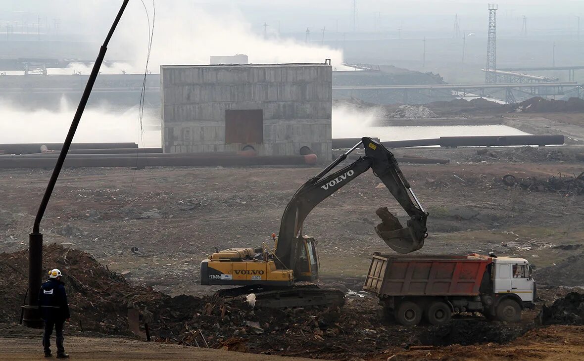 Разлив химикатов в норильске 2020. Разлив нефти в норильске 2020. Разлив дизельного топлива в норильске 2020. Разлив дизтоплива на реке ангара в марте 2020 года. Разлив химикатов в норильске 2020 год.