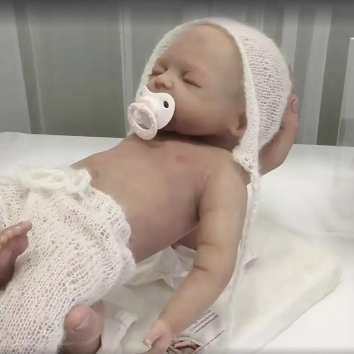 Реборны роботы. Кукла реборн reborn clothesline. Дмитрий залесский куклы реборн силиконовые. Дмитрий залесский реборн робот. Реборны роботы.