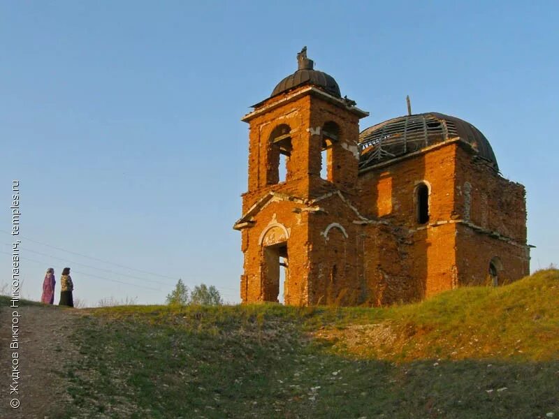 Бугульминский район. Церковь в Чирково Бугульминский район. Ключи Бугульминский район. Церковь Дионисия в Чирково. Бугульминский район Татарстан.