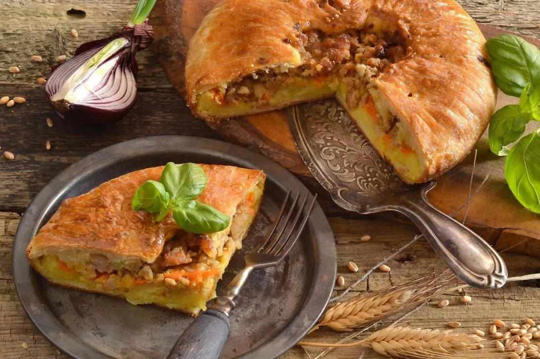 Английский мясной пирог. Английский пирог. Английский пирог с мясом. Английский пирог. Британский пирог с курицей.