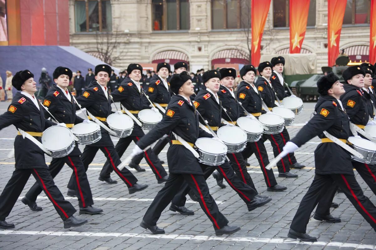 Московский военный. Московское музыкальное училище имени Халилова. Московское Суворовское военно-музыкальное училищ. Московское военное музыкальное училище. Суворовское музыкальное училище в Москве Халилова.