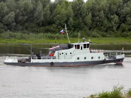 Теплоход берег