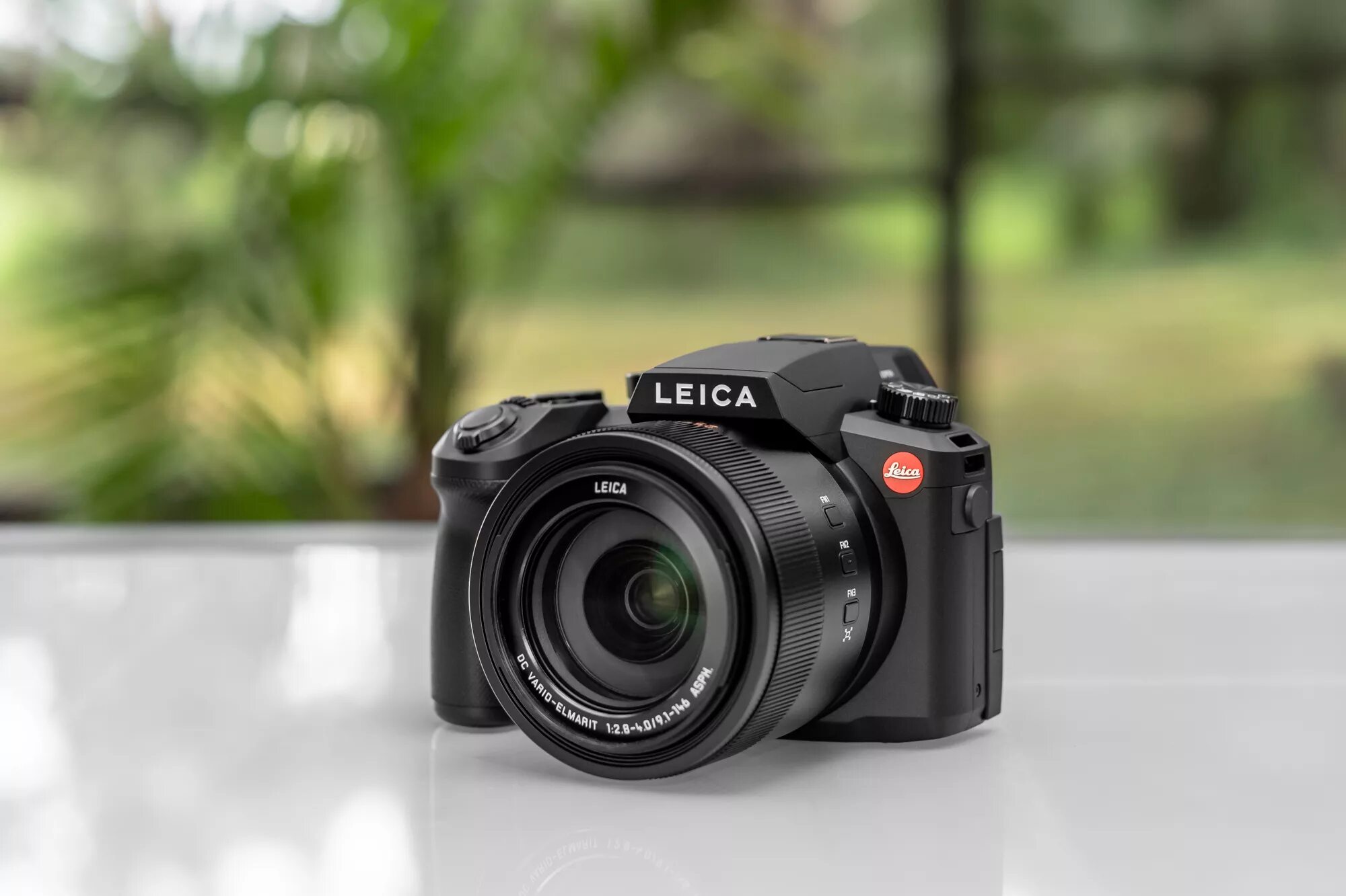 Leica v. Leica v- lux 4 примеры фотографии. Leica v. Leica camera d-lux 5. Leica v-lux 2.
