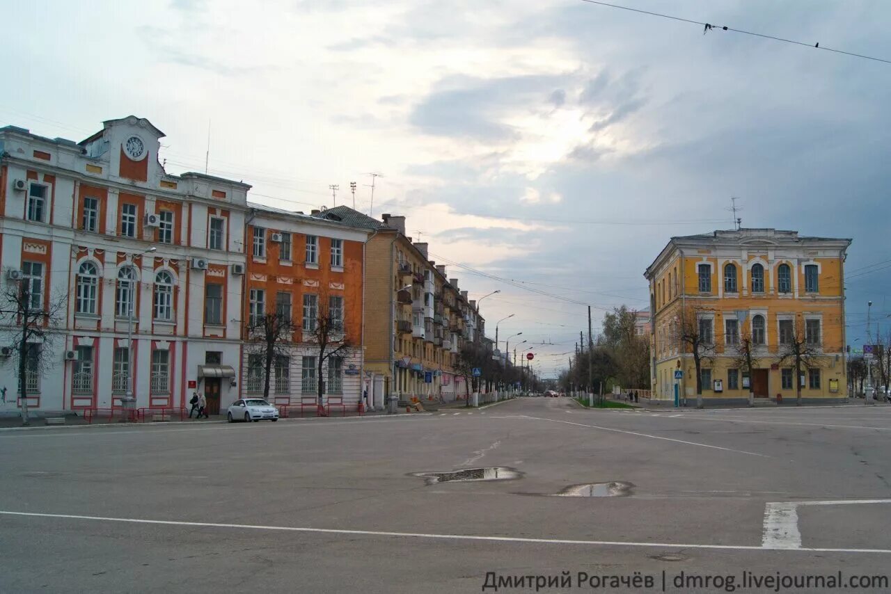 Тверь центральный. Тверь Центральная улица. Тверь Центральная площадь. Тверь улицы в центре. Тверь центральные улицы города.