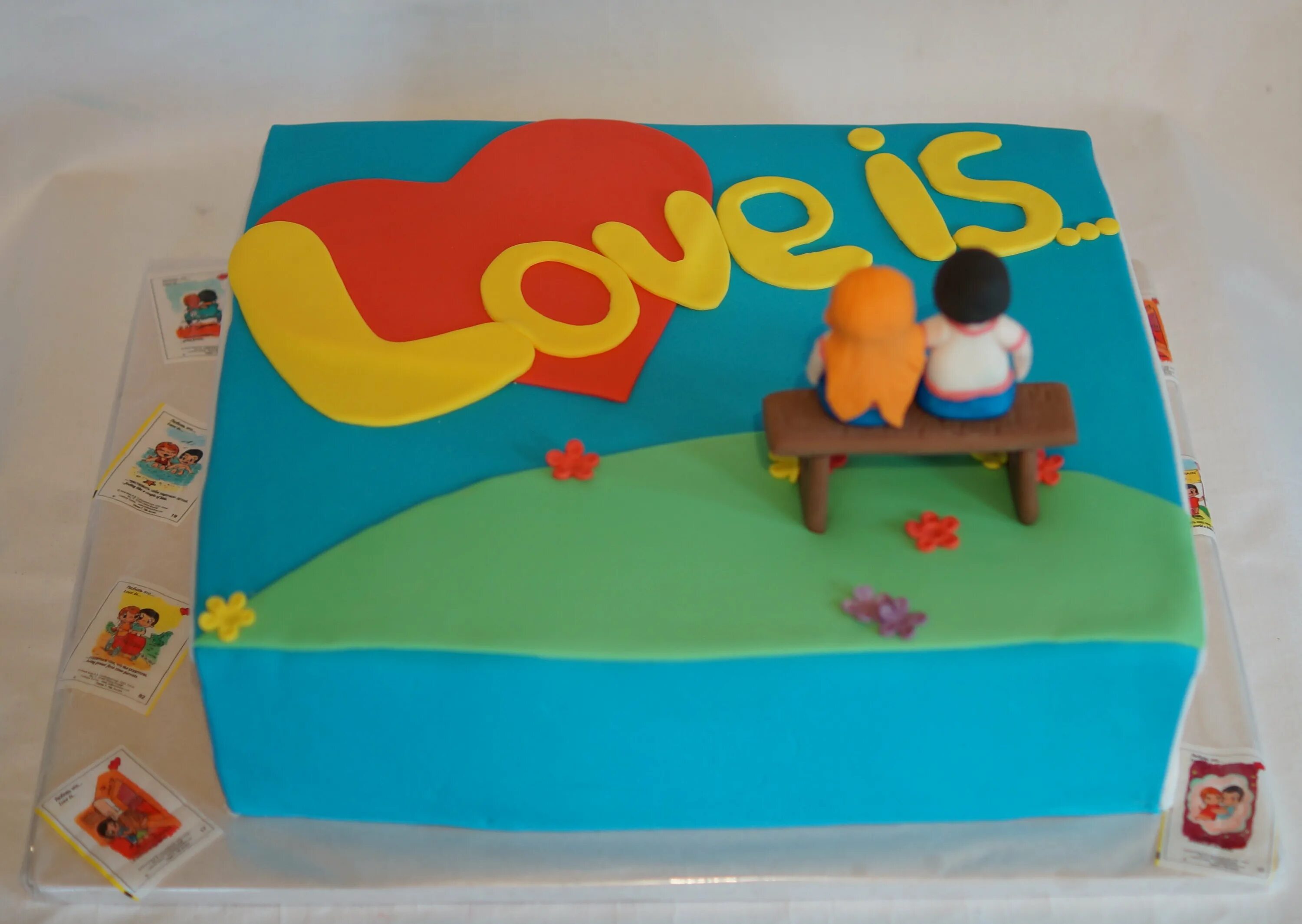 Как сделать лов. Торт лов из. Свадебный торт Love is. Торт лав ИС. Торт в стиле Love is.