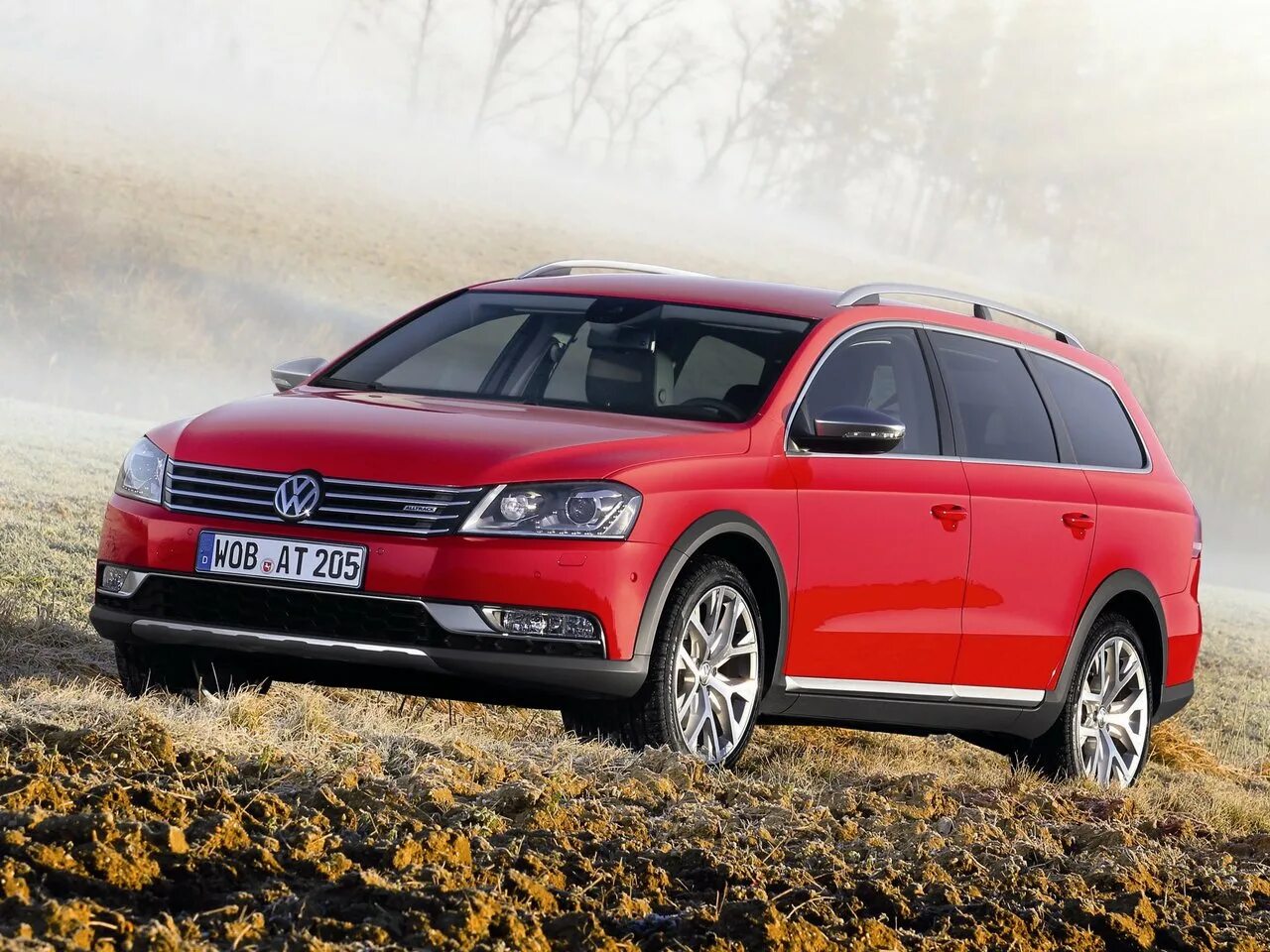 Отзывы фольксваген пассат универсал. Volkswagen Passat Alltrack универсал. VW Passat b7 Alltrack. Volkswagen Passat 2011 универсал. Passat b5 Alltrack.