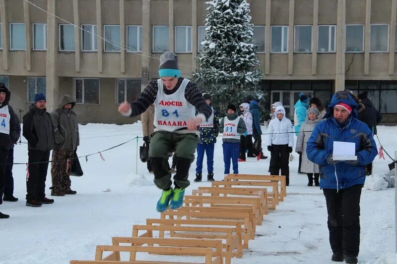 Пгт палана. Поселок палана камчатка. Посёлок городского типа палана. Палана. Палана.
