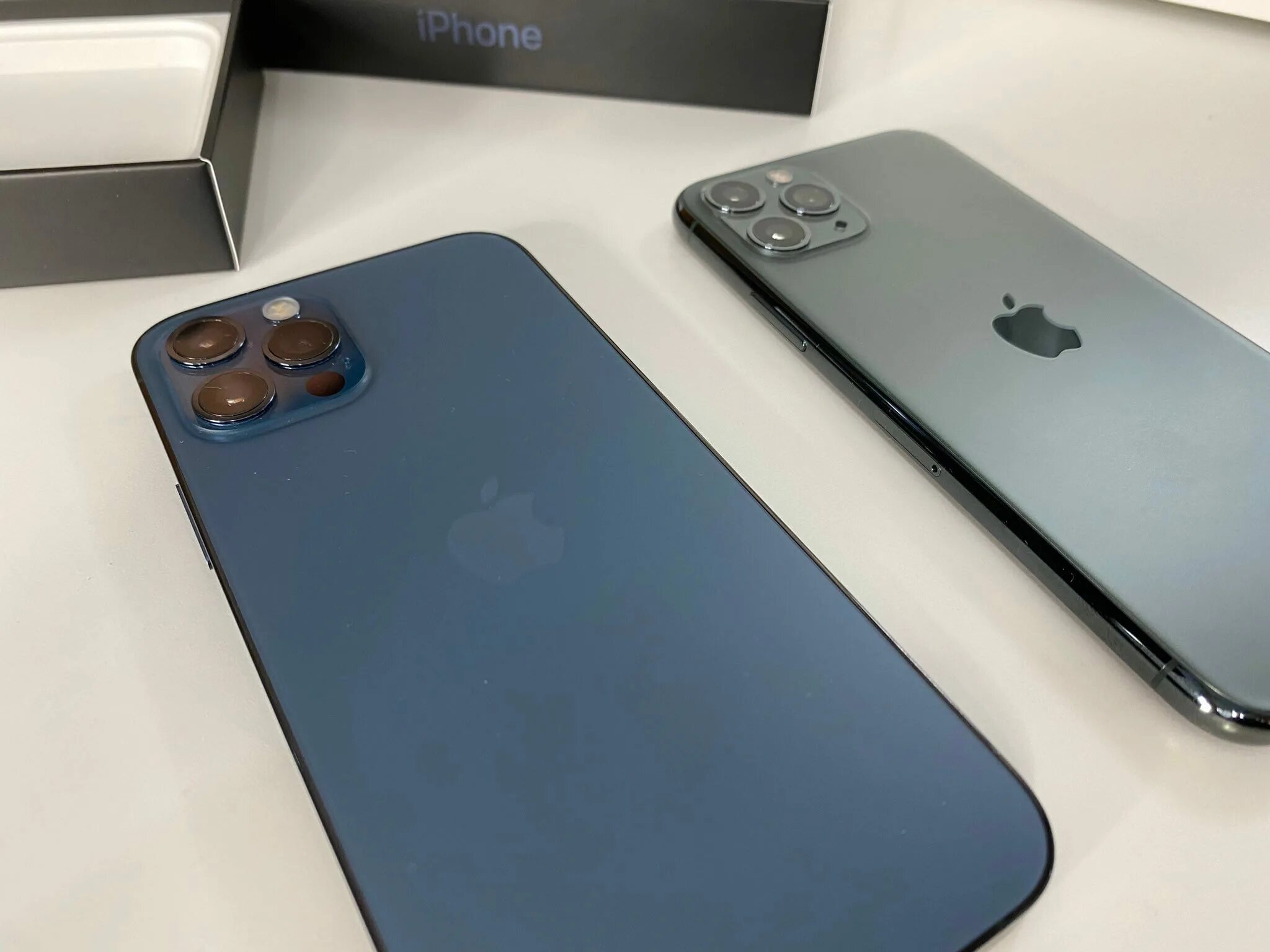 Iphone 12 в 2025 году стоит ли. Iphone 12 64gb blue. iphone 12 pro. iphone 12 pro black. iphone 12 pro синий.