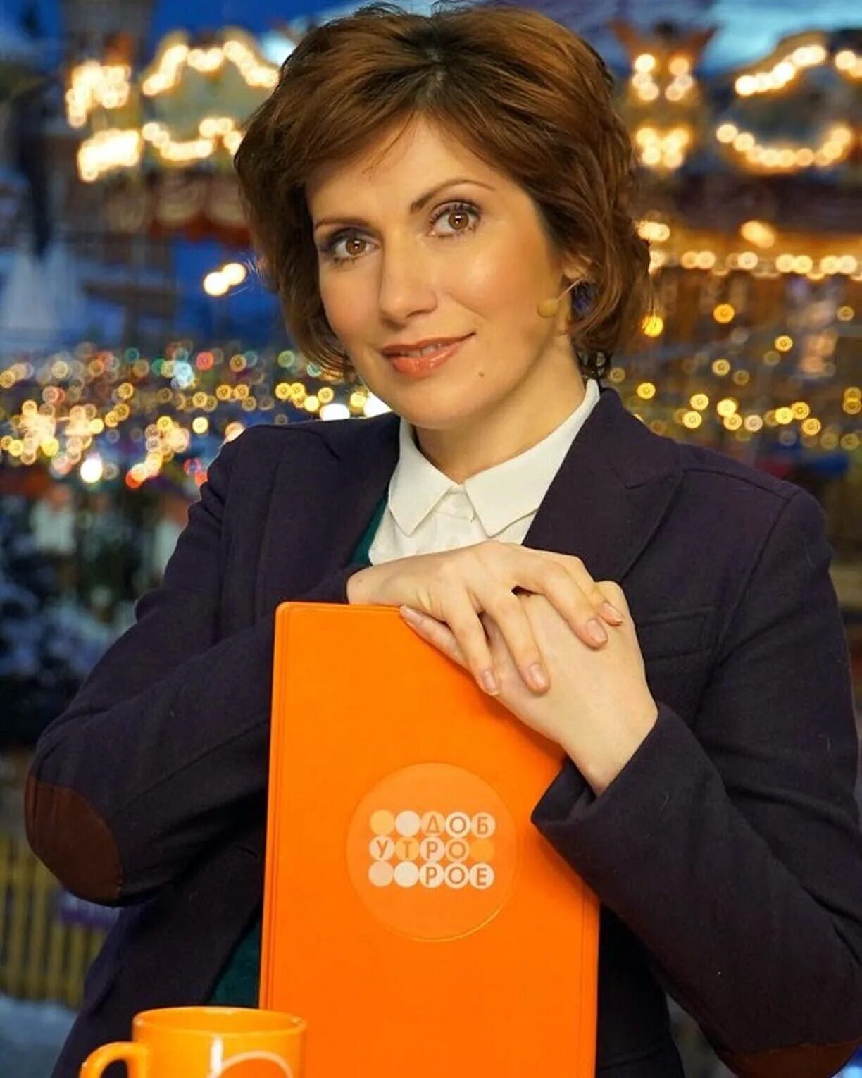 Ирада автандиловна зейналова. Светлана зейналова 2022. Ирада зейналова 2014. Светлана зейналова ведущая доброе утро. Светлана зейналова телеведущая.