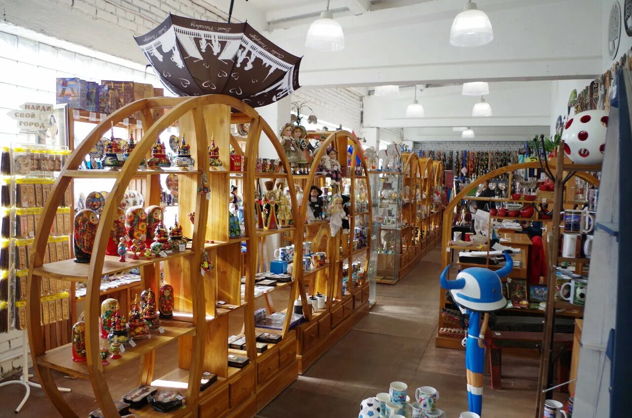 Сувениры в интерьере. Новогодний стеклянный шар. Новогодняя шкатулка «снежный шар» 40233. Снежный шар «храм». Стеклянный шар со снегом.