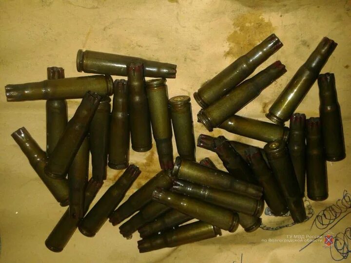 Гильза от автомата. Холостой патрон 5. Патрон 5,45х39 бпз светозвуковой. Гильзы холостых выстрелов. Холостой патрон ак 74.