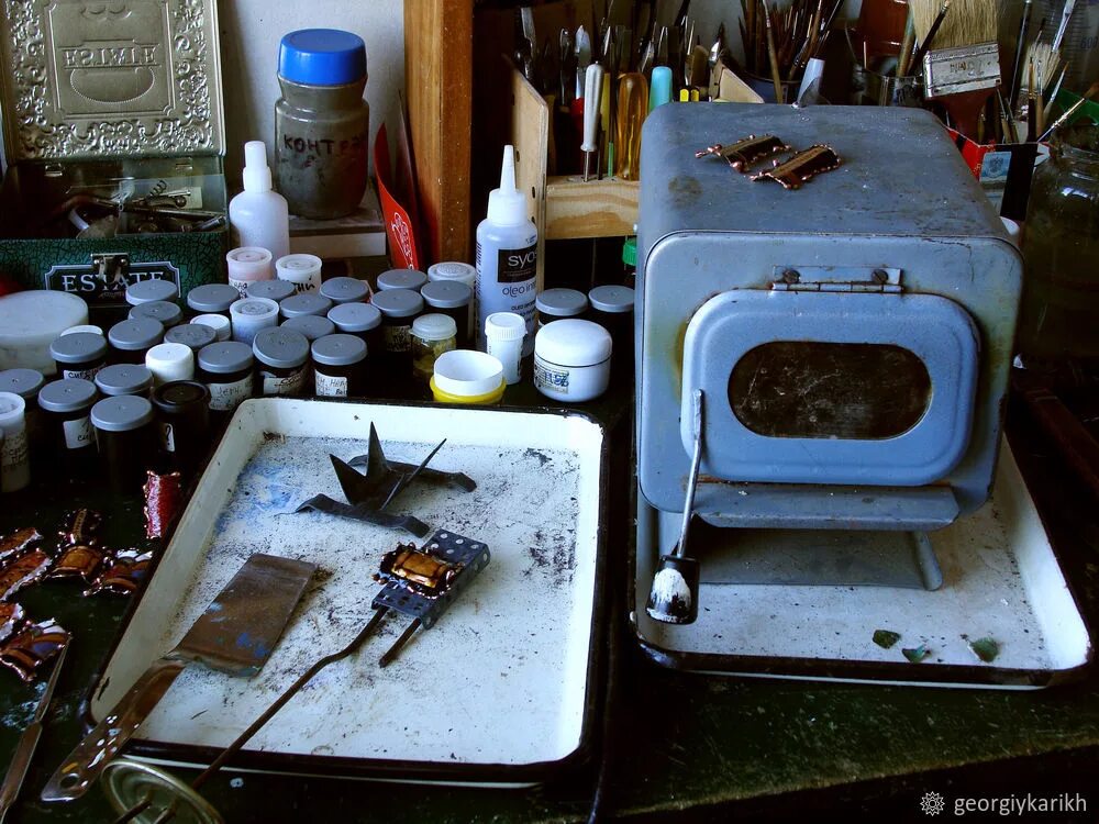 Эмаль мастер класс. Обжиг эмали. Обжиг эмали. Обжиг эмали. Финифть обжиг.