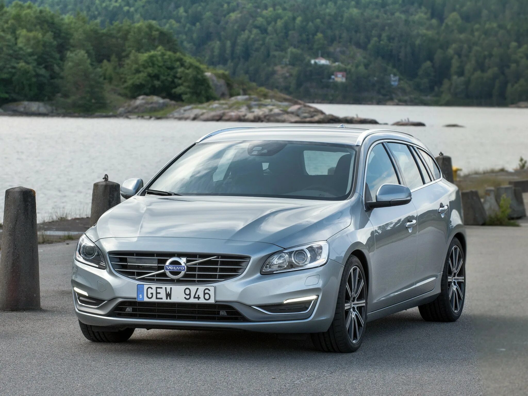 2.0 fwd. Volvo v60 2016. Volvo v60 t6. Volvo v60 1. Volvo v60 1.6.