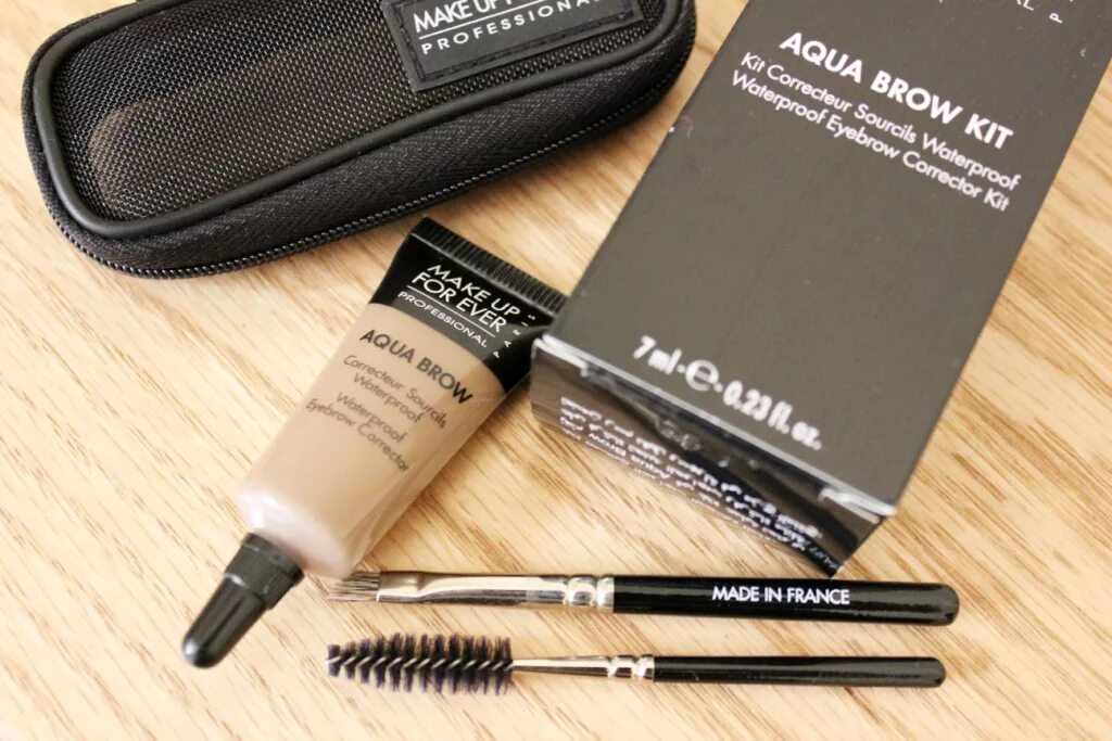 Make up forever aqua brow свотчи. Aqua brow. Aqua brow. Make up forever aqua brow kit. Мейкап форевер для бровей и ресниц.