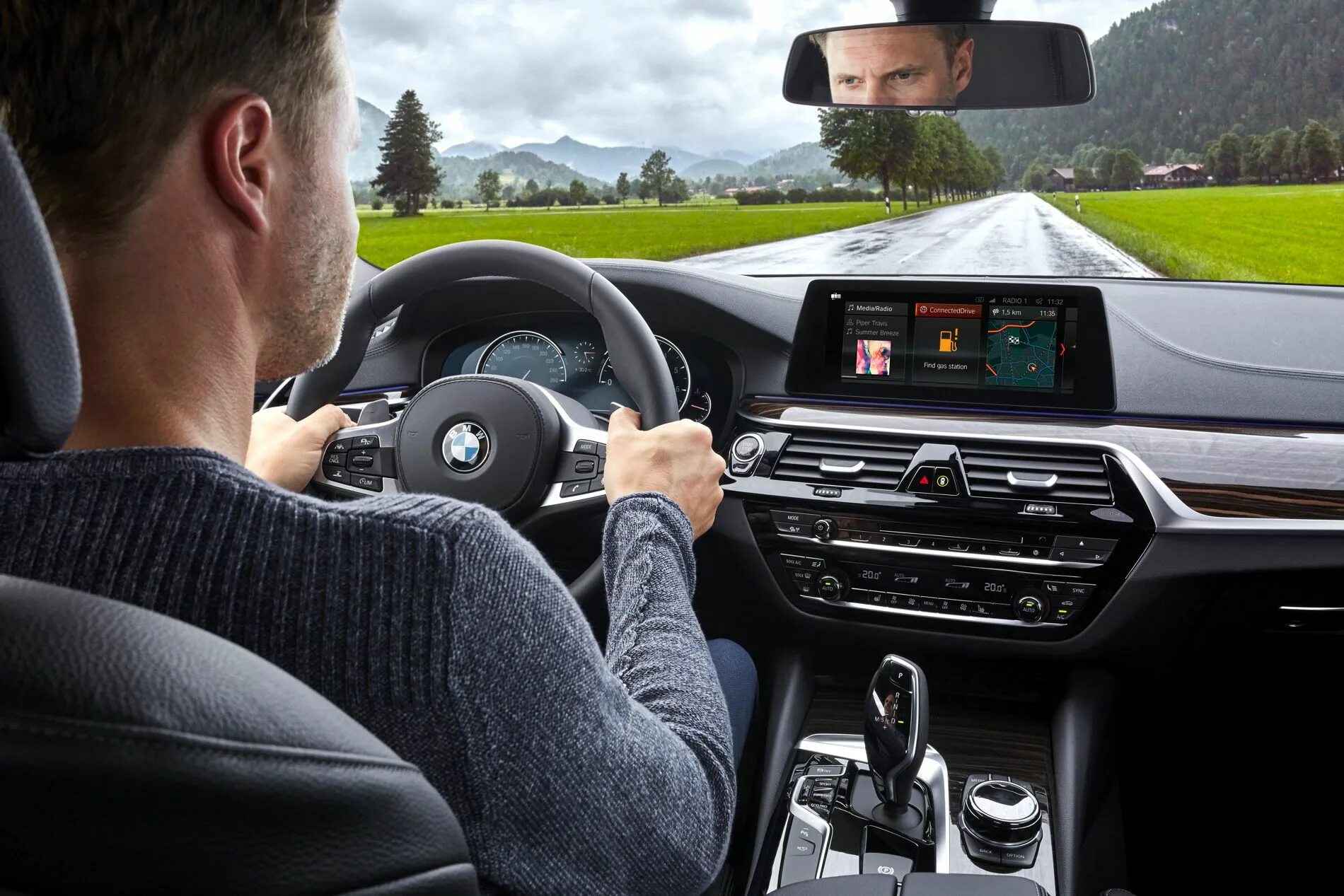 Connection drive. Bmw connecteddrive. connecteddrive на bmw g30. система connecteddrive connect. car connect bmw.