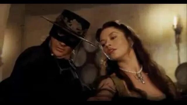 Поцелуй С Кэтрин Зетой-Джонс – Маска Зорро (1998)