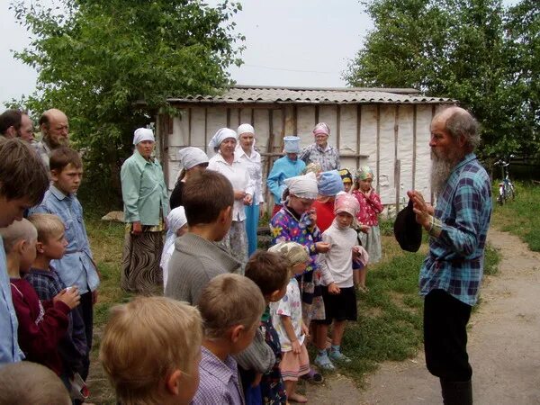 Общины в барнауле. Детский лагерь стан Потеряевка. Детский лагерь Игнатия Лапкина. Детский трудовой лагерь Игнатия Лапкина.