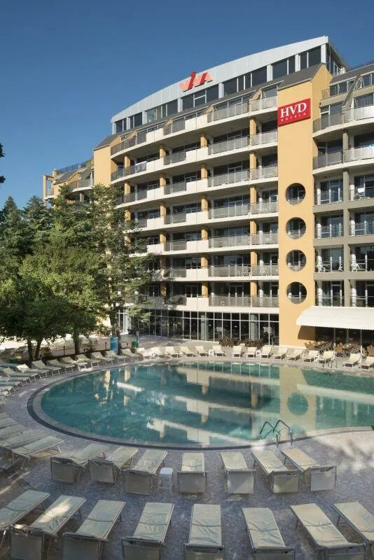 Club viva hotel мармарис. Отель золотые пески. Отель viva glamp hotel. Viva club. Мармарайд клаб отель.