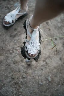 Брошенный ноги