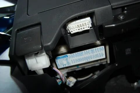 Где находится разъем obd2