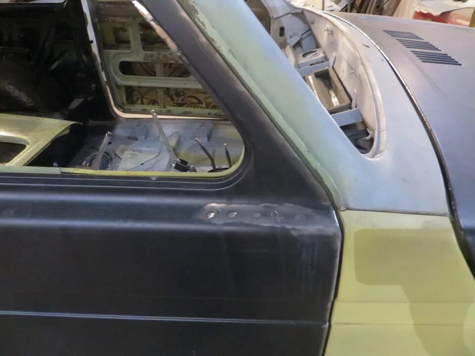 Накладка двери хромированная на hino 500. Ручка салона шевроле каптива. Накладки на двери шевроле круз. Накладки салона bmw e70. Накладки на дверные стойки шкода тур.