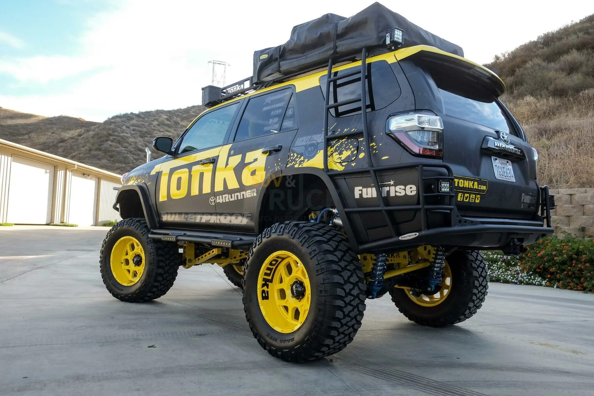 Gorpcore летом. Tonka джип. Toyota hilux tonka 2020. Ford tonka. Big tonka t.