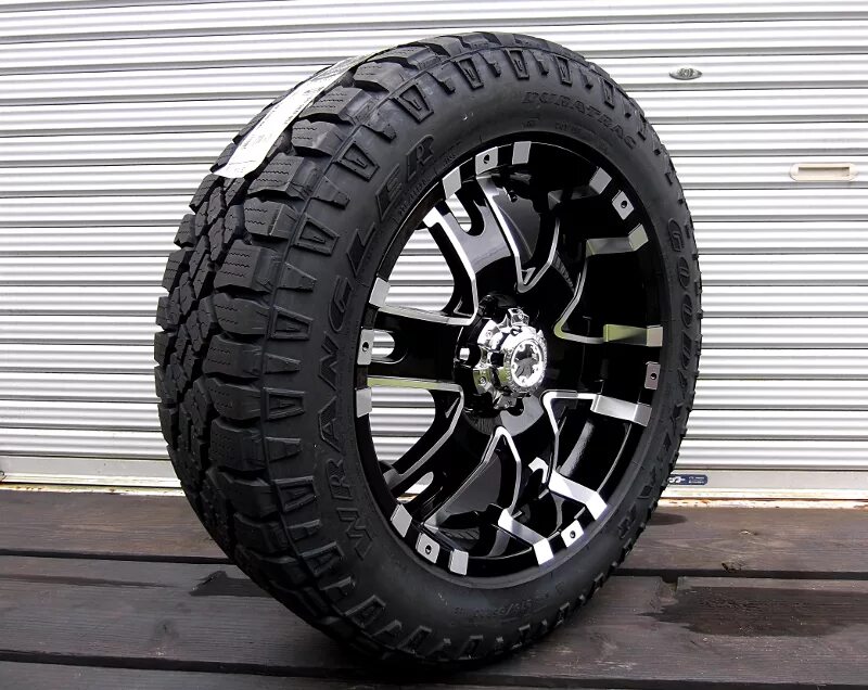 Шины Wrangler Duratrac. 275/55 R20. 275 55 R20 МТ. Goodyear Wrangler Duratrac 275/70 r18. Резина 275 55 купить