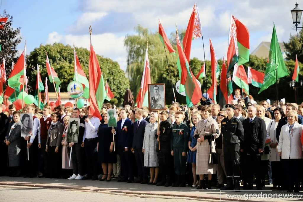 День единения с Белоруссией. Единство народов Белоруссии картинки. Белоруссия день народного единства 17 сентября. Праздник в честь дня народного единства. Год единения беларусь