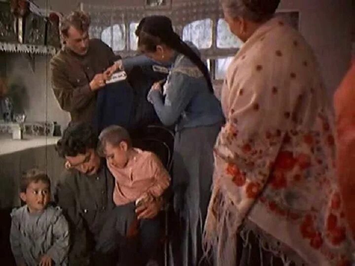 Ильинична тихий дон образ. Ильинична тихий дон 1957. семья мелеховых тихий дон 1957. василиса ильинична мелехова тихий дон 1957. ильинична тихий дон фильм.