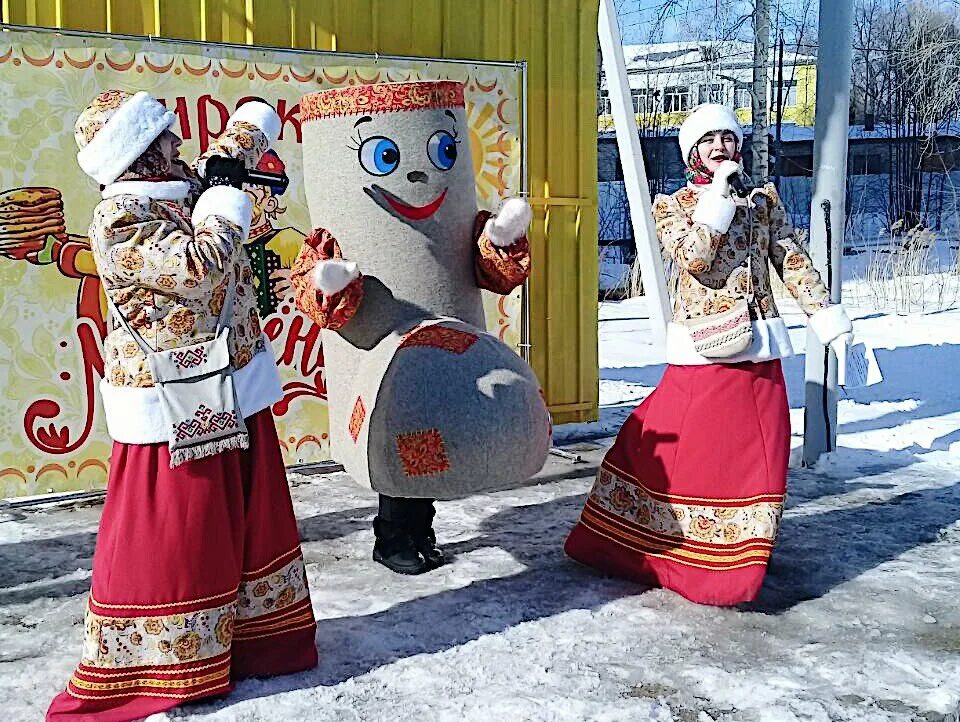 Тюменцы народный праздник. Русские народные игры посвященные Масленице. В классе праздник посвященный Масленице. Игры и развлечения на народных гуляниях. Масляничная культура