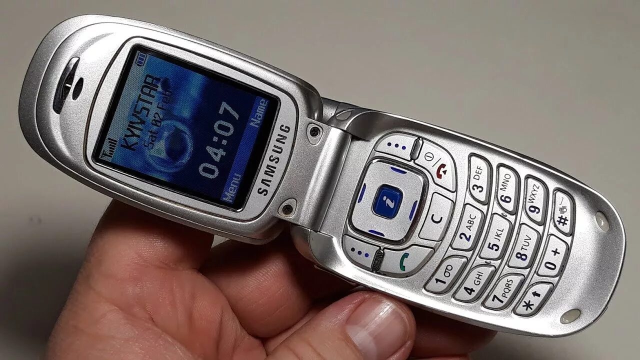 90 90 10 телефон. Самсунг SGH x450 раскладушка. Samsung SGH-e820. Самсунг раскладушка 90-х. Samsung 450 раскладушка.