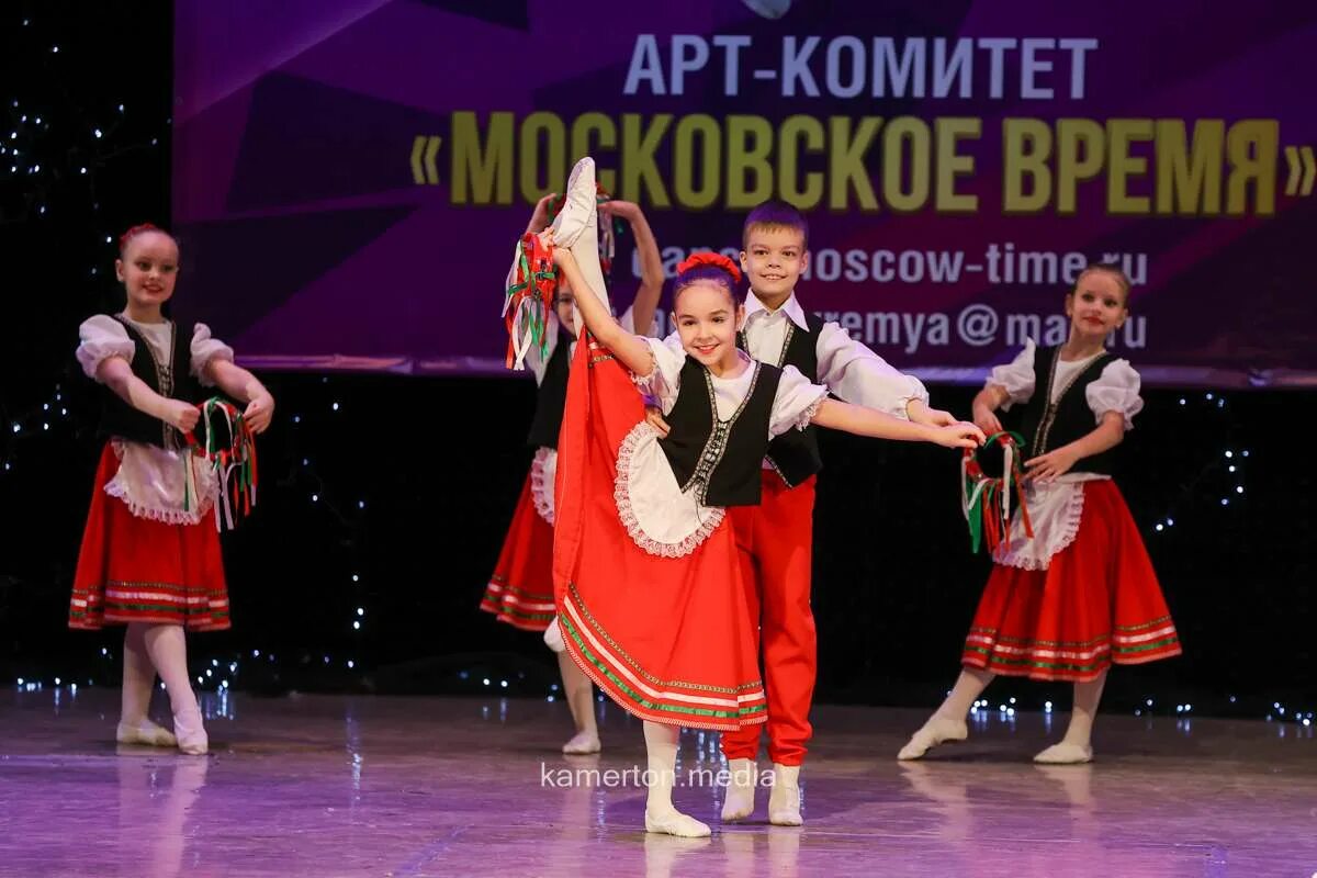 Фестиваль конкурс открытие. Праздничные танцы. Музыкальное открытие конкурс. Фестиваль творческого мастерства. Всероссийский многожанровый конкурс «открытие талантов».